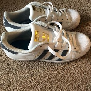 Adidas superstar shell top